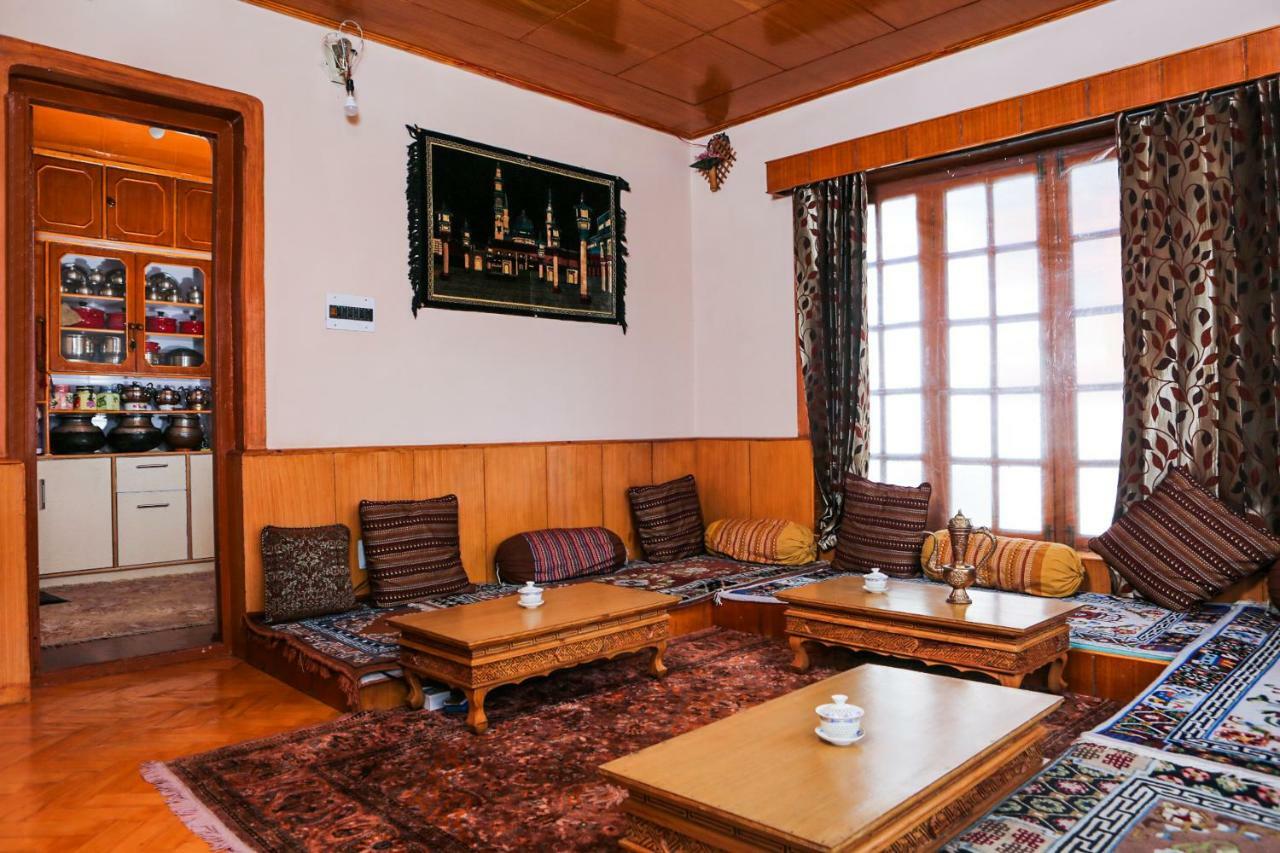 Oyo 37004 City Heart Guest House Leh Buitenkant foto